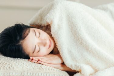 乳酸菌は不眠やうつに効く？「ココカラケア」の効果を検証